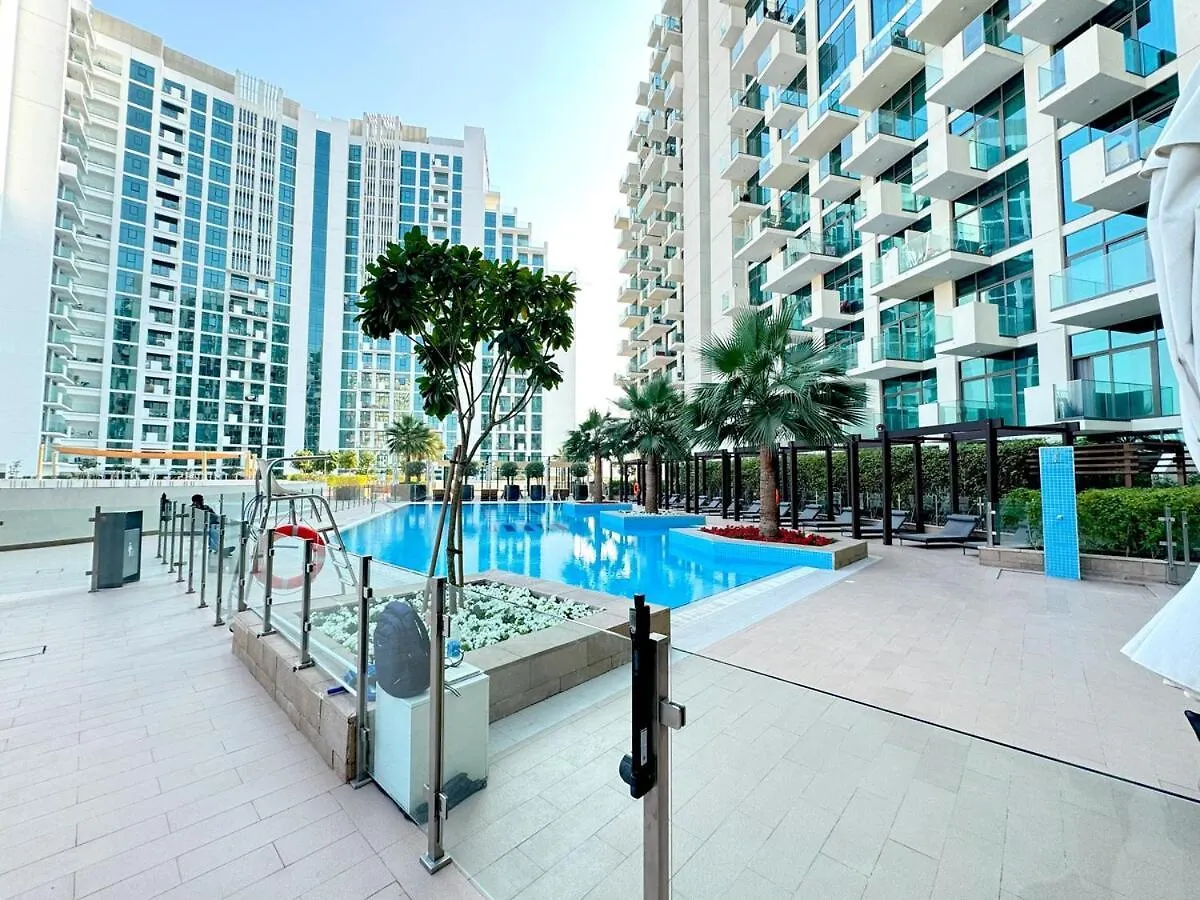 Modern Studio 15Mins Away From World Trade Center Dubai Apartment